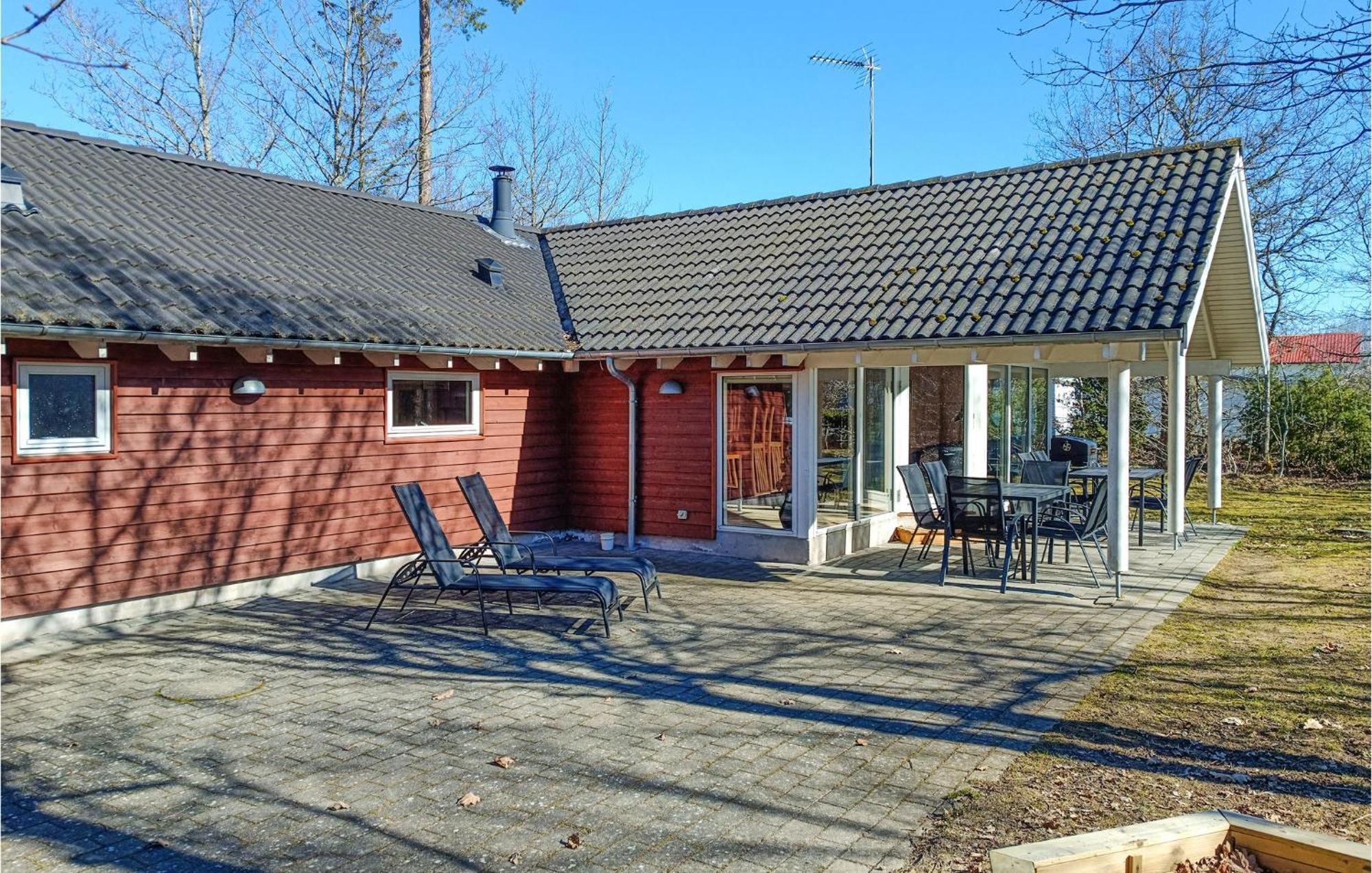 Beautiful Home In Koepingsvik With Kitchen エクステリア 写真